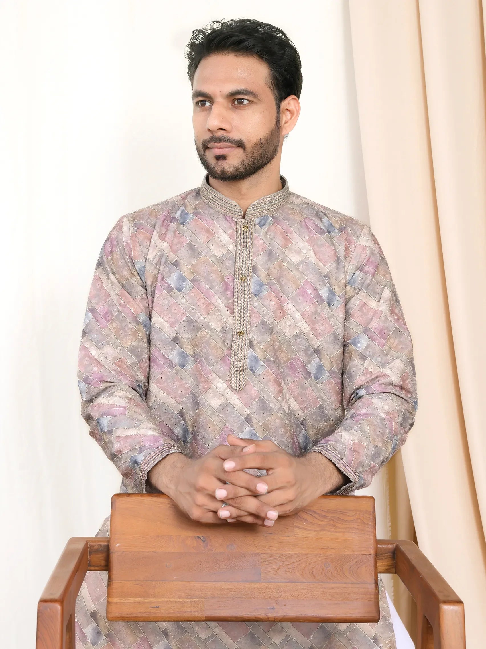 Elegant Men’s Printed Kurta with Intricate Embroidery
