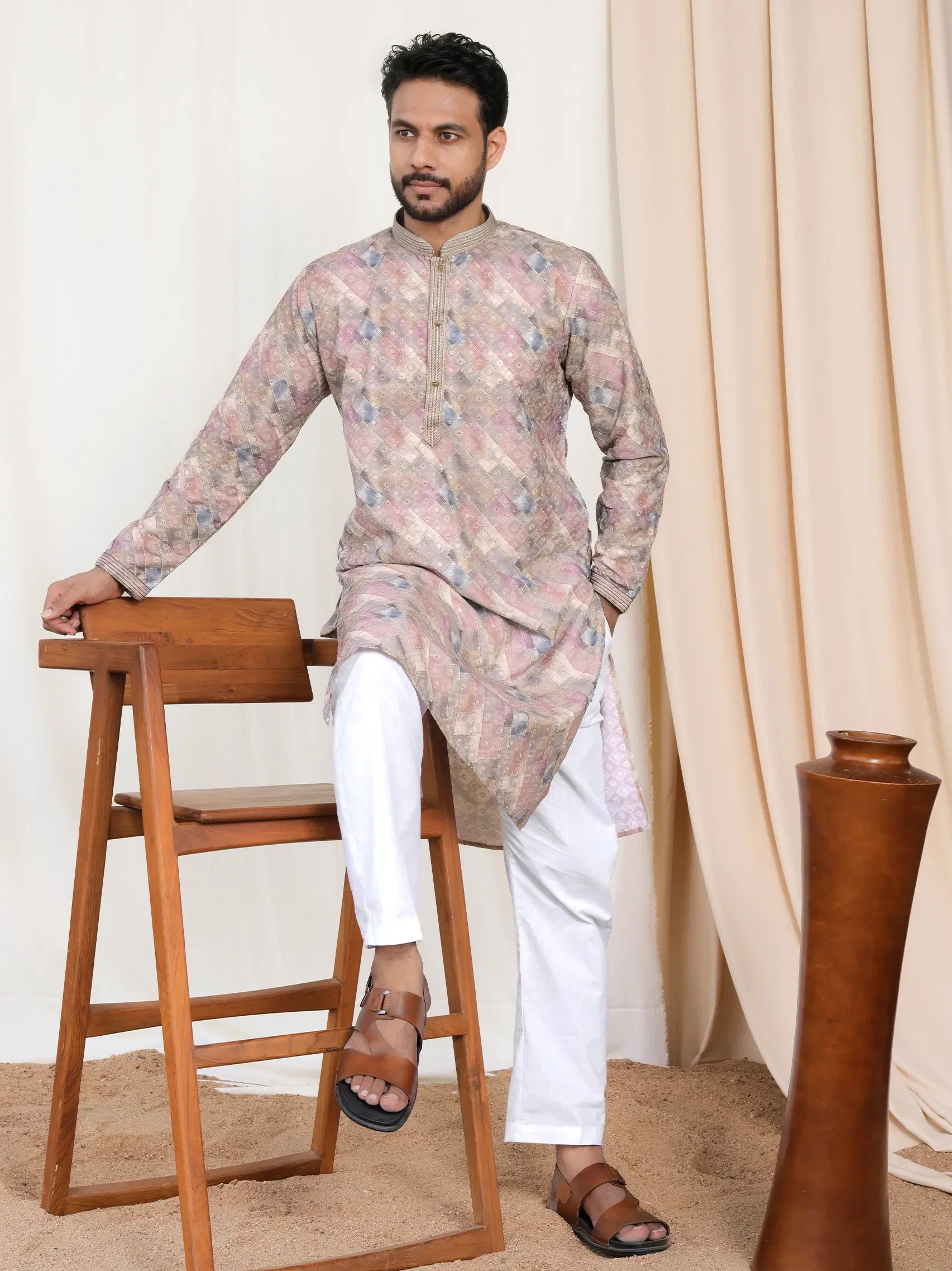 Elegant Men’s Printed Kurta with Intricate Embroidery