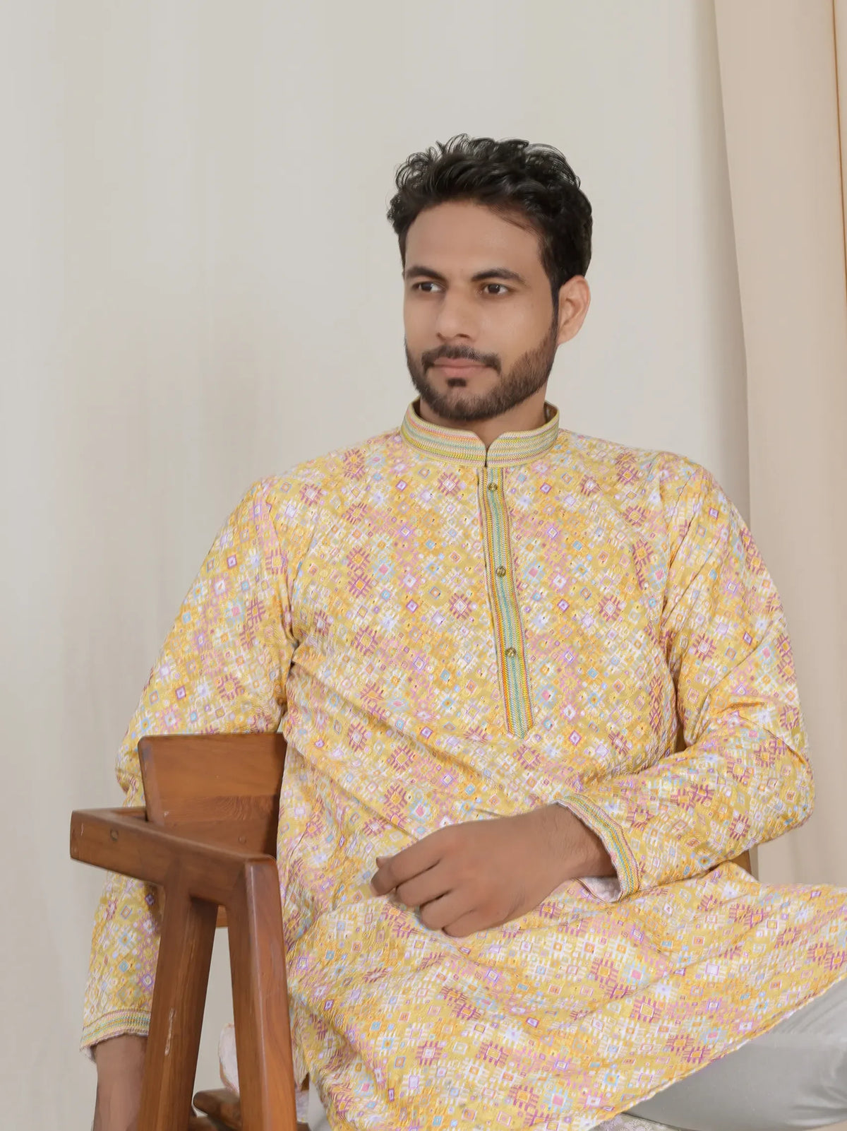 Kurta with Paisley Print and Zari Embroidery